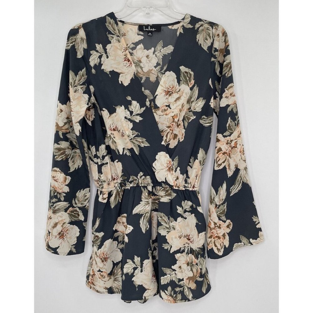 Lulus Women Floral V-Neck Long‎ Sleeve w/ Pockets Romper Size XS FLAW